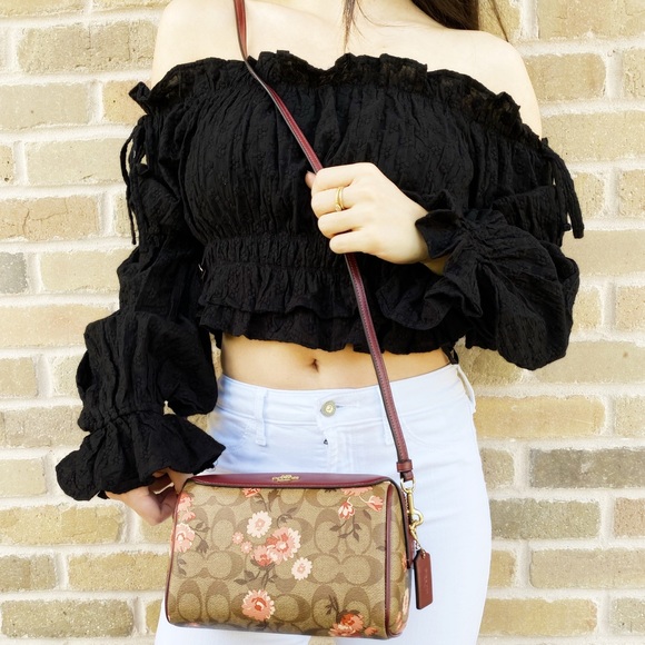 Gaby’sBags👜💕-NWT Coach Signature Crossbody 🌹 - Picture 3 of 4